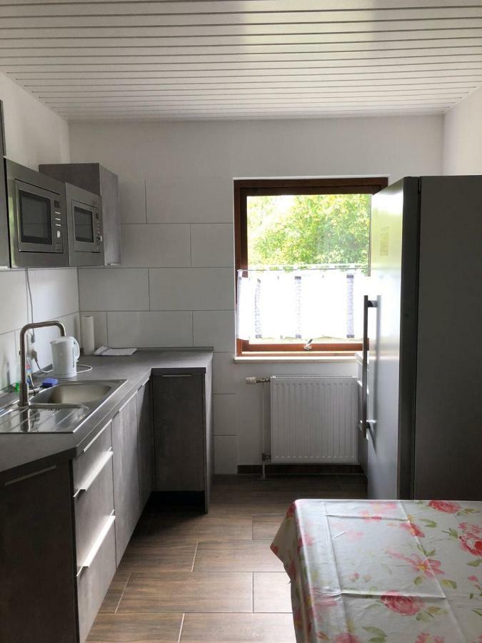 Pension ,,Vier Tore" Neubrandenbourg Extérieur photo